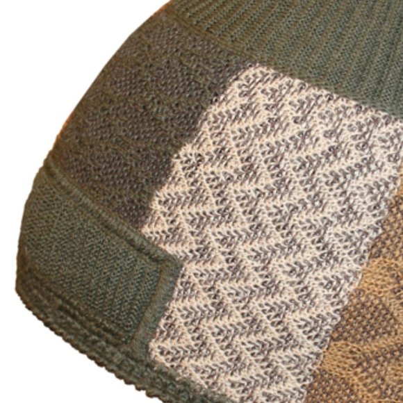 Mix of Stitches Hat. Made in Peru - Picture 3 of 5